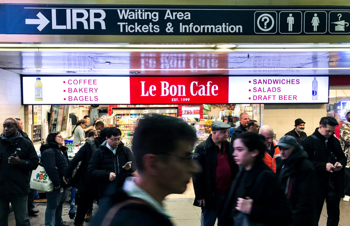 Le Bon Cafe is one of several Penn Station eateries that experienced more traffic as an East Coast storm stranded passengers. (Angie Wang for NY City Lens)