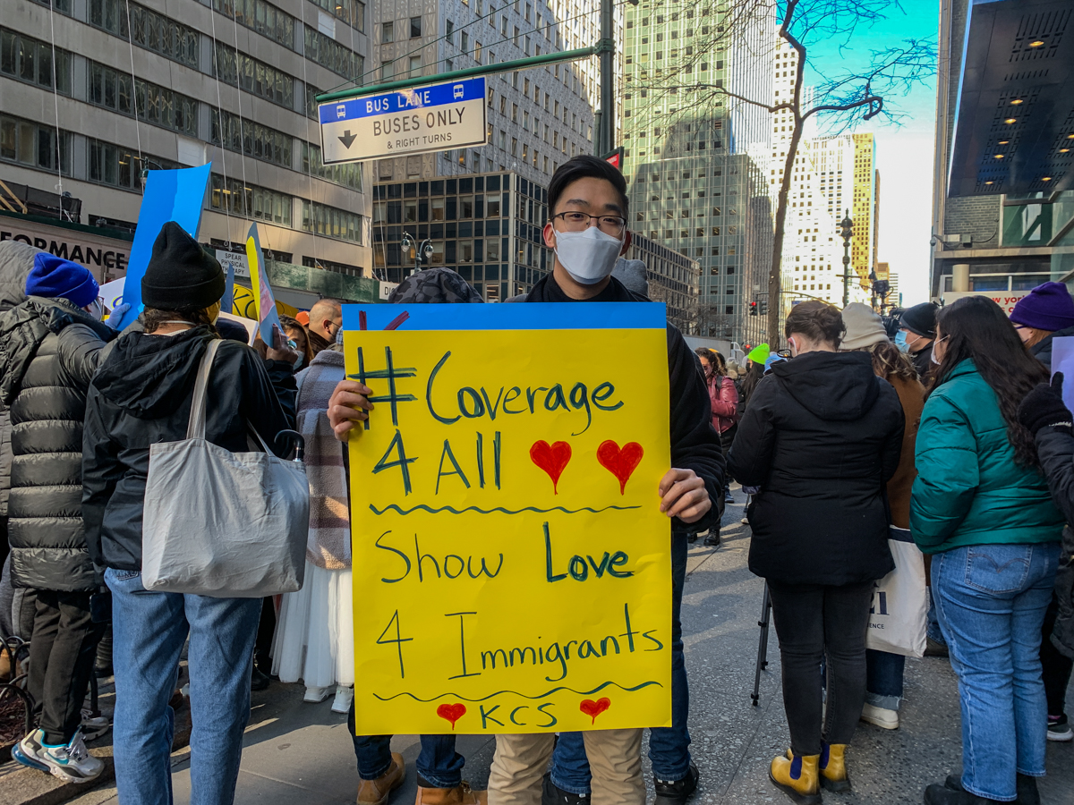 Johnathan Seo, Korean Community Service (KSA), is picketing outside governor Hochul’s office on 633 3rd avenue, New York, NY. February 12, 2022. (Photo by Soo Min Kim for NY City Lens)